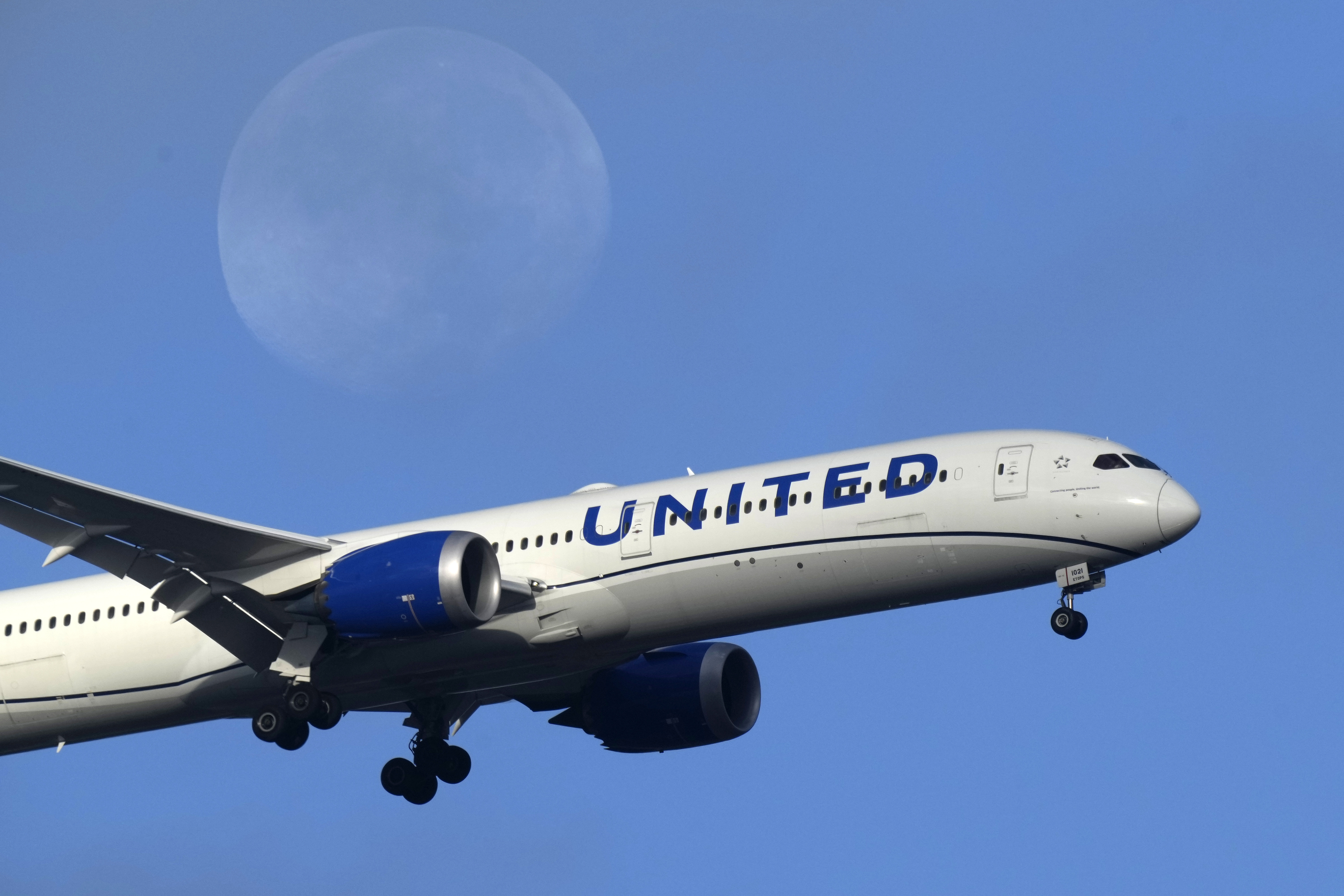  A United Airlines Boeing 787.