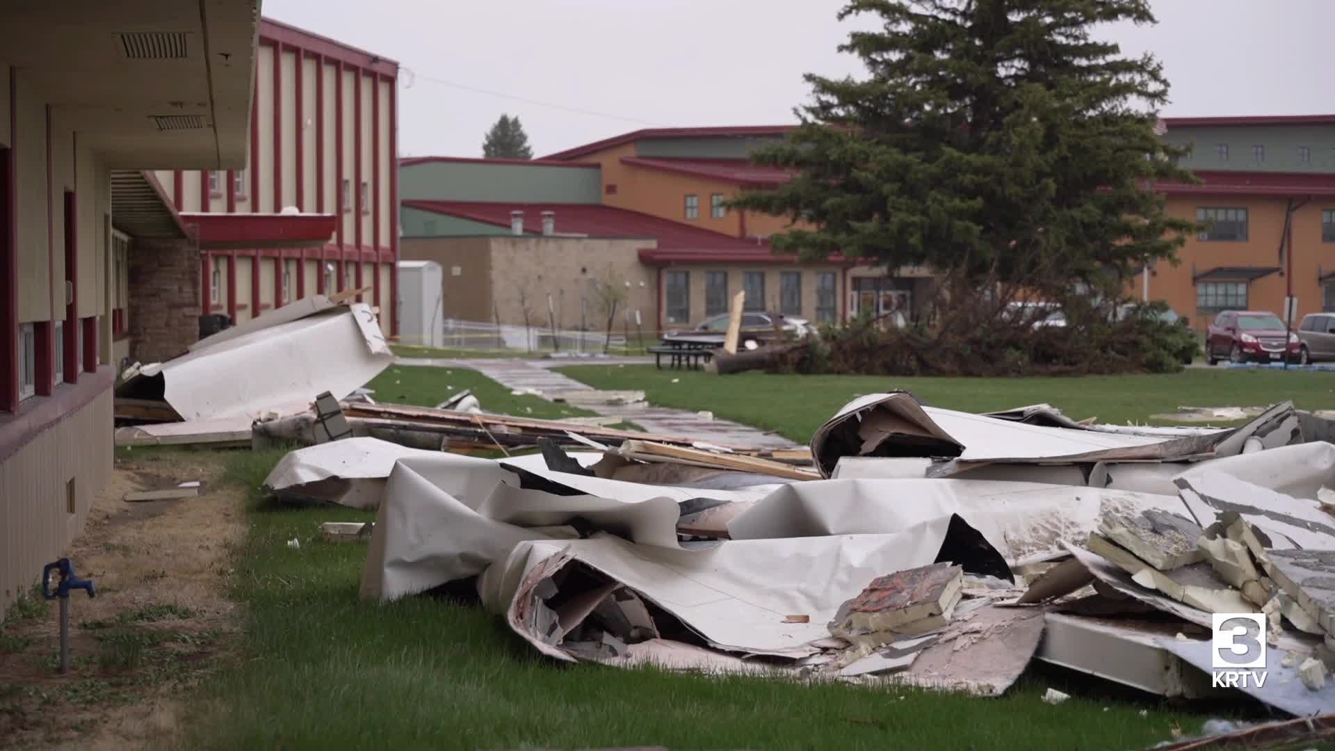 Part of Shelby High School roof breaks off due to extreme winds
