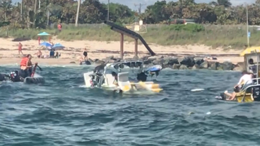 WPTV-sinking-boat-030319.jpg