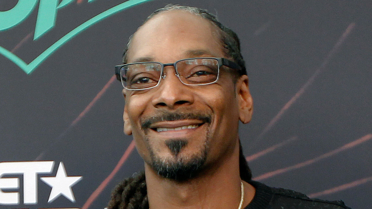 Snoop Dogg jams to Frozen's 'Let it Go' in positive coronavirus message