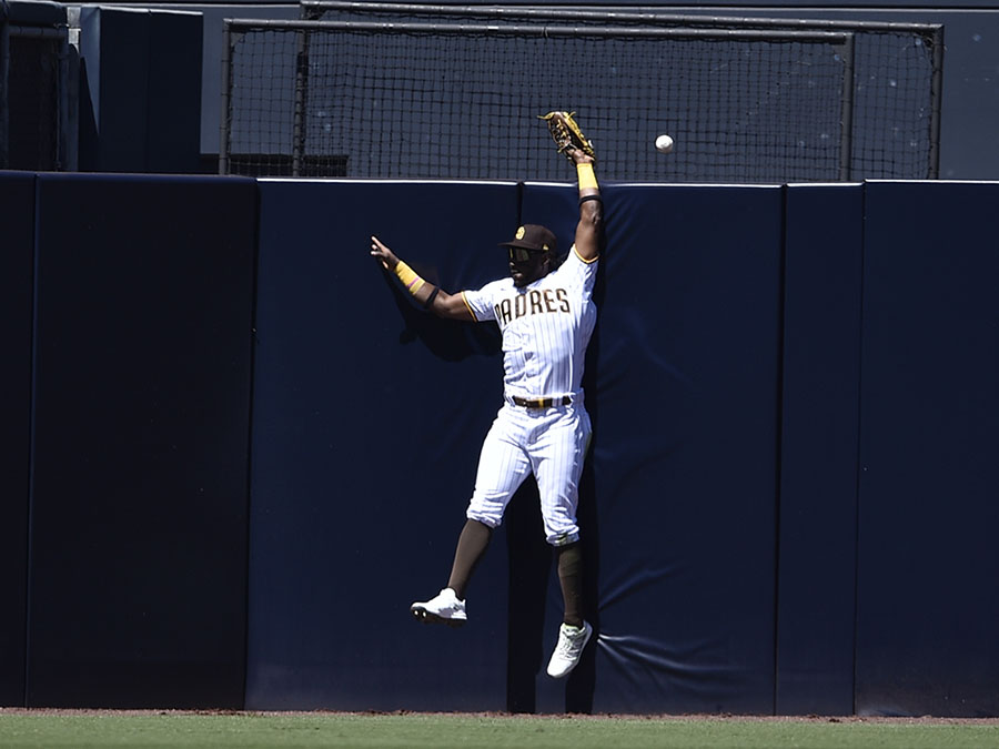 Giants Padres Baseball jorge mateo catch home run