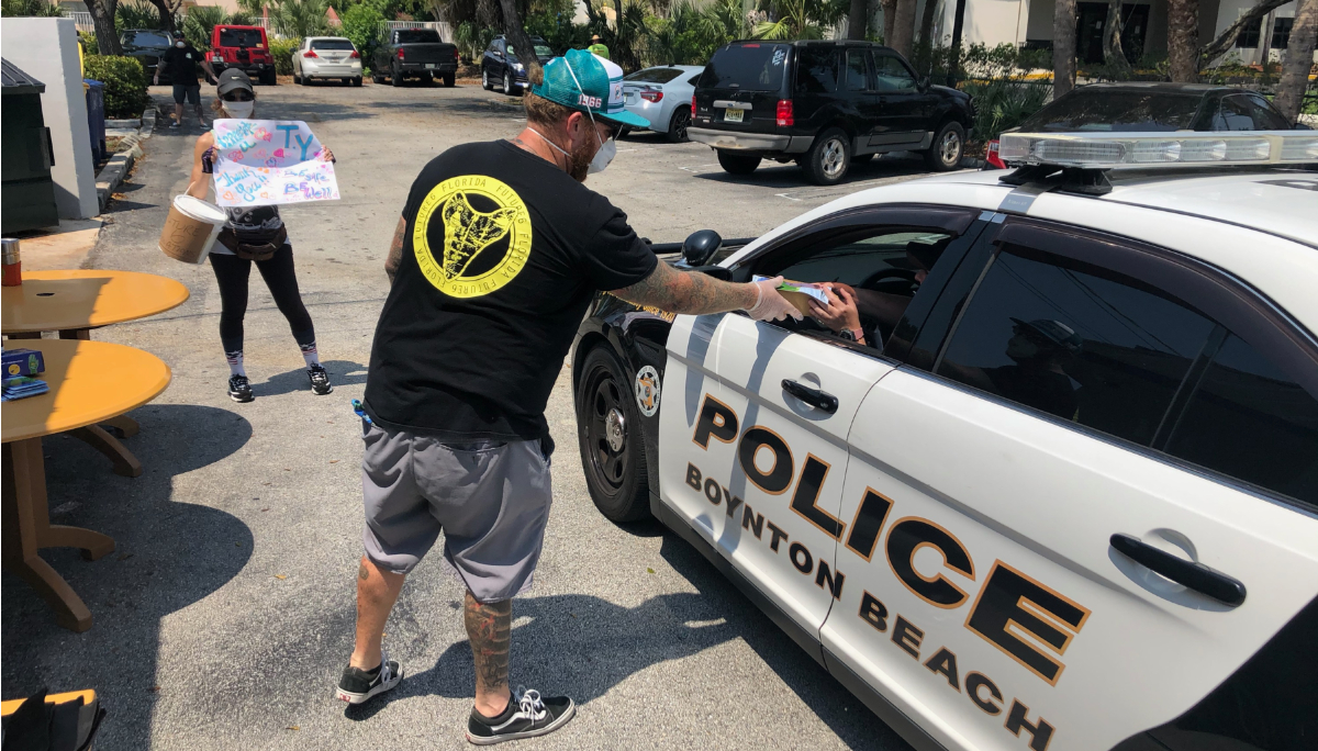 wptv-driftwood-boynton-beach-food-for-first-responders.jpg