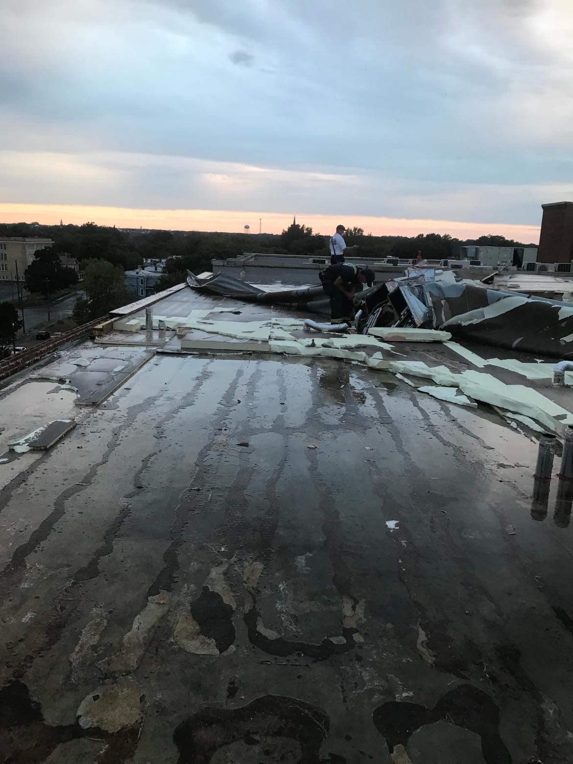 After storm rips roof of Petersburg apartment building, residents left without homes