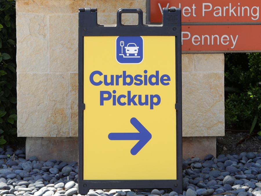 curbside_pickup_sign_apphoto.jpg