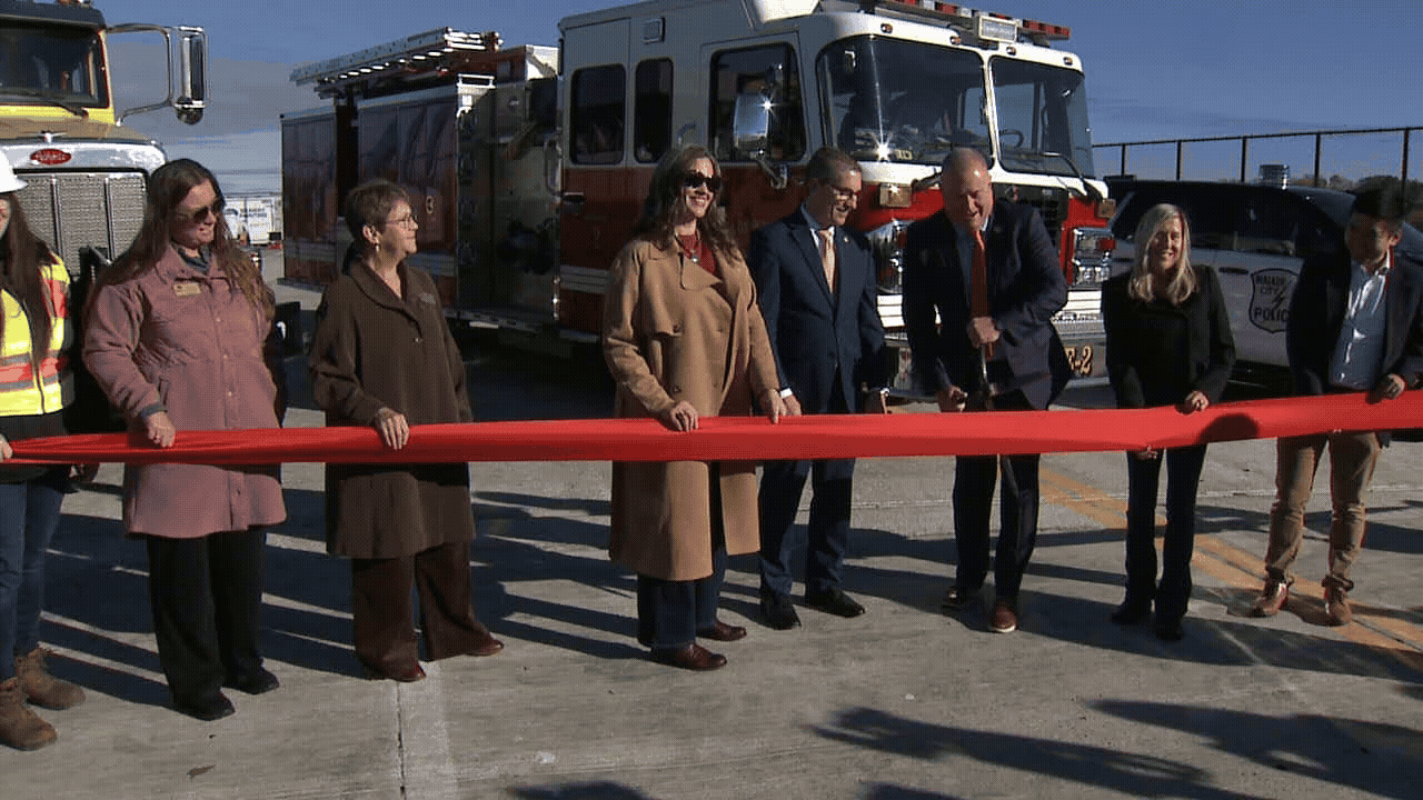 Fruit Ridge Ribbon Cutting.gif