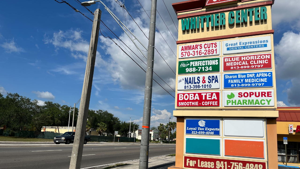USPS officials say letter carrier was robbed at Tampa shopping plaza