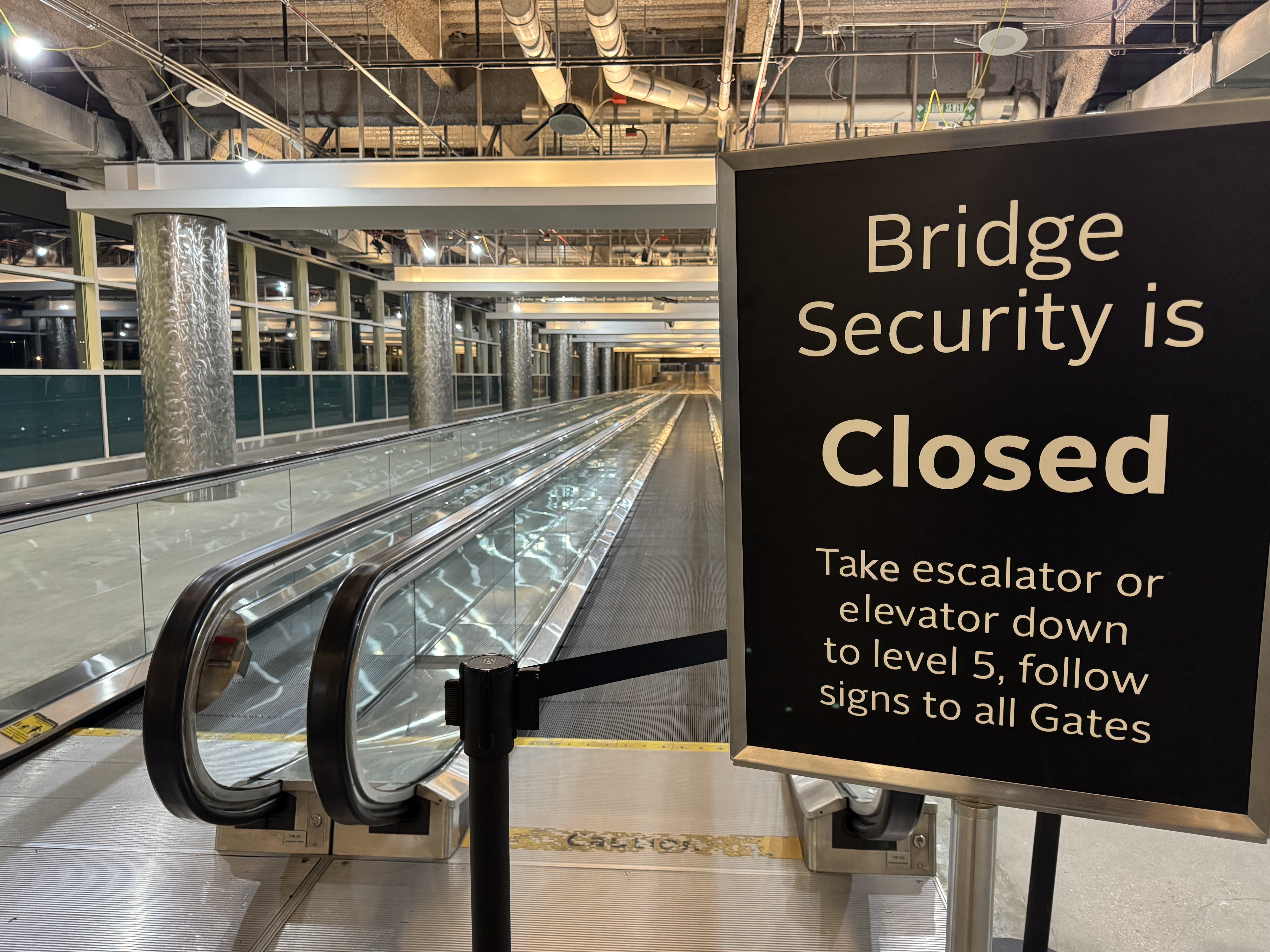 Security Bridge Closed sign at Denver International Airport 