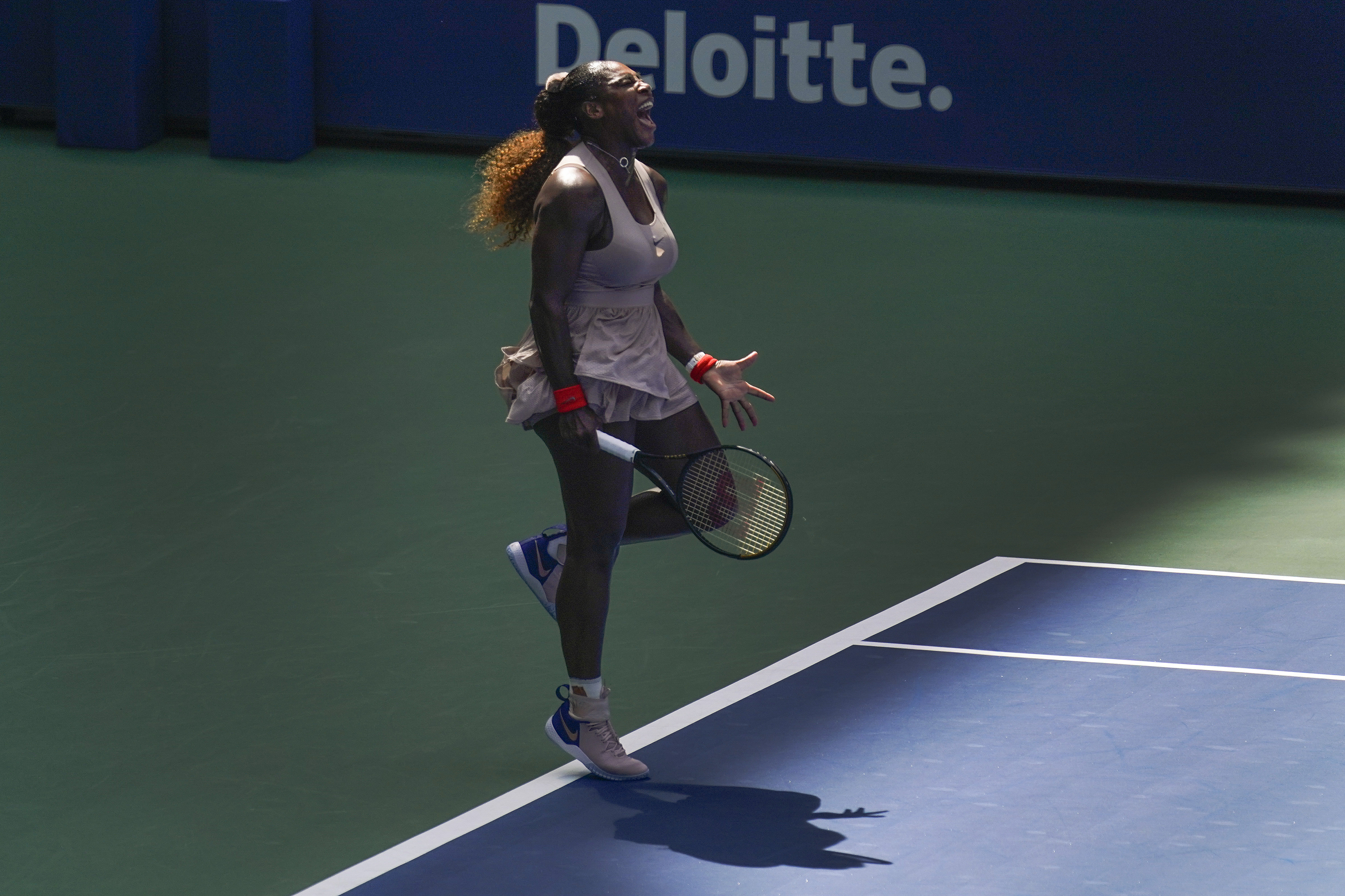 ‘Keep fighting!’ Serena Williams yells herself to US Open win