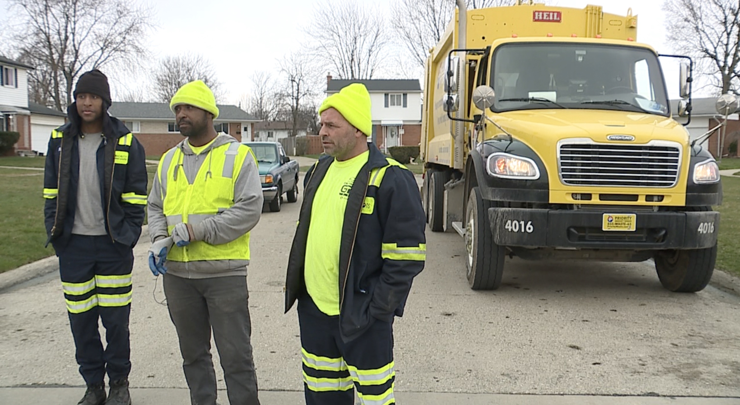 Trash collectors save woman from burning house in Mount Clemens 