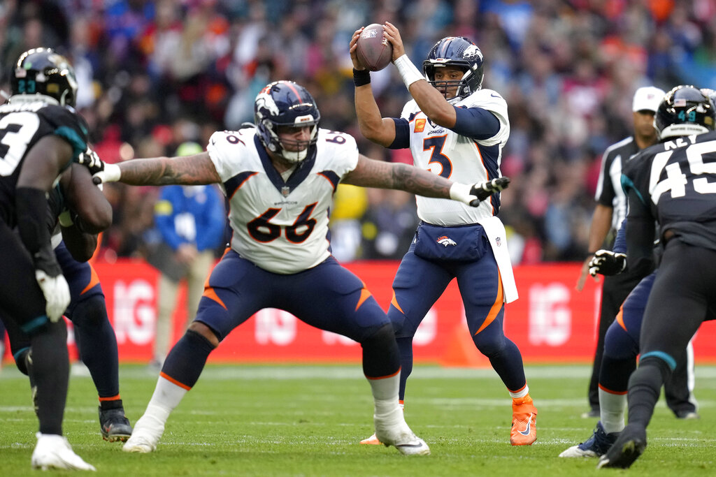 Broncos Jaguars Football