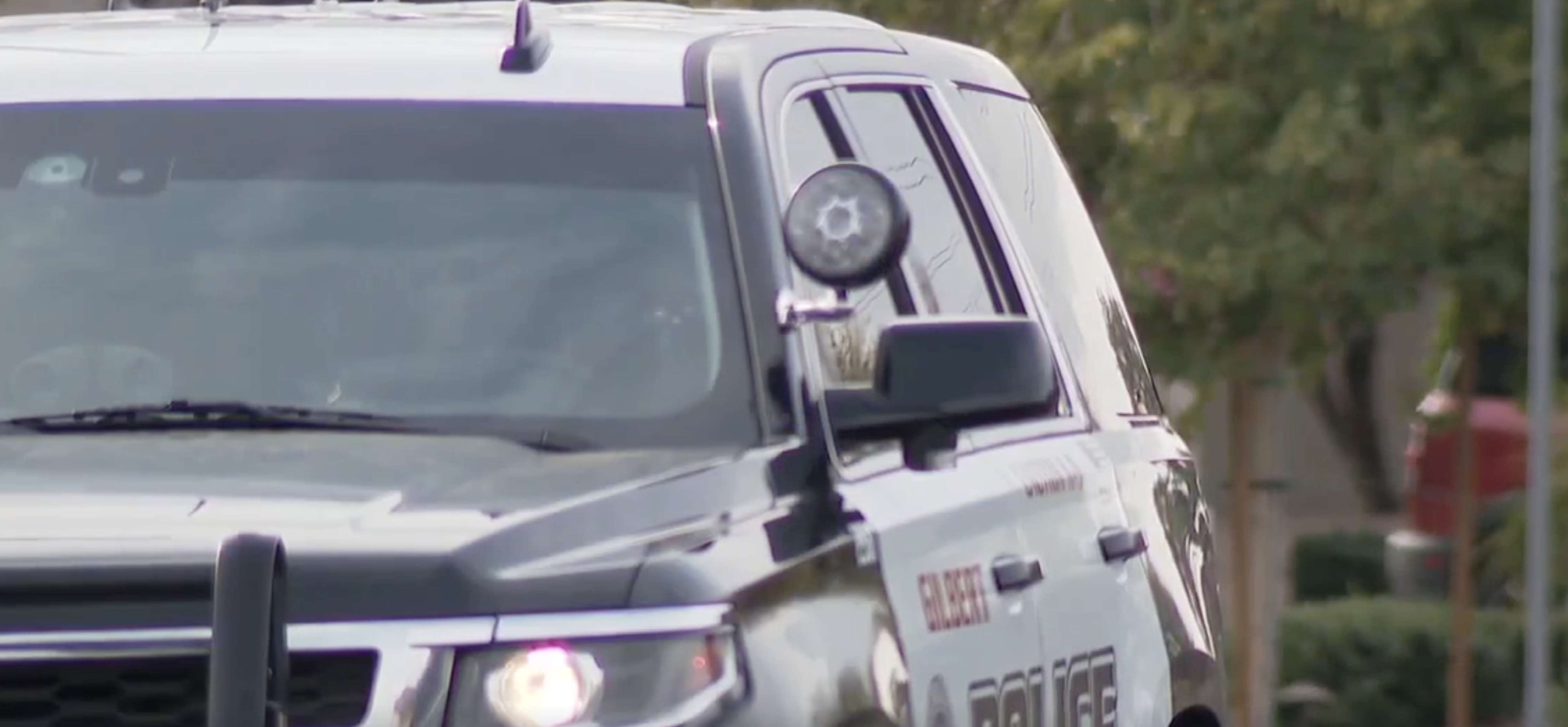 gilbert police department gilbert police car KNXV