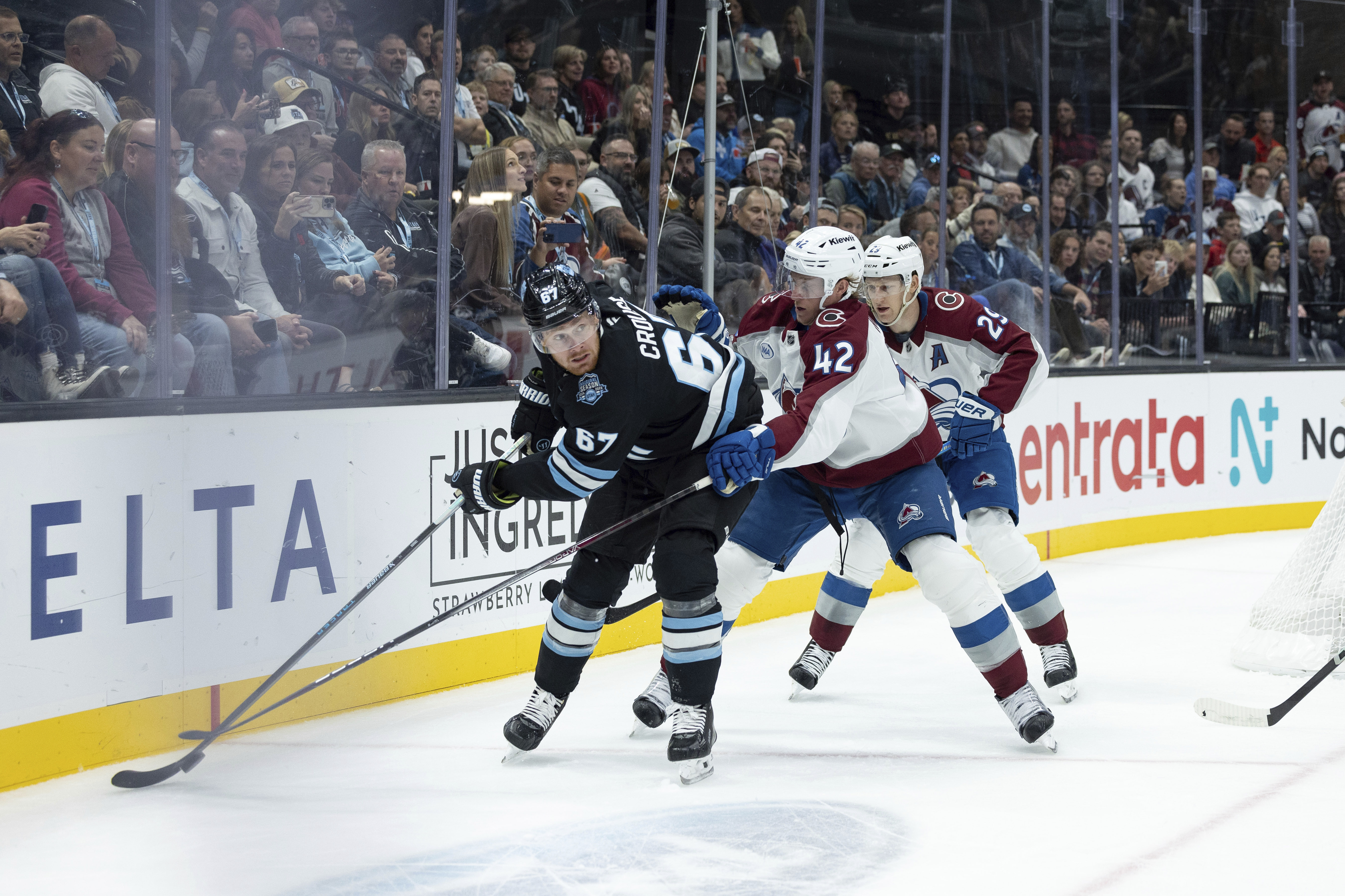 Lawson Crouse
Josh Manson
Nathan MacKinnon