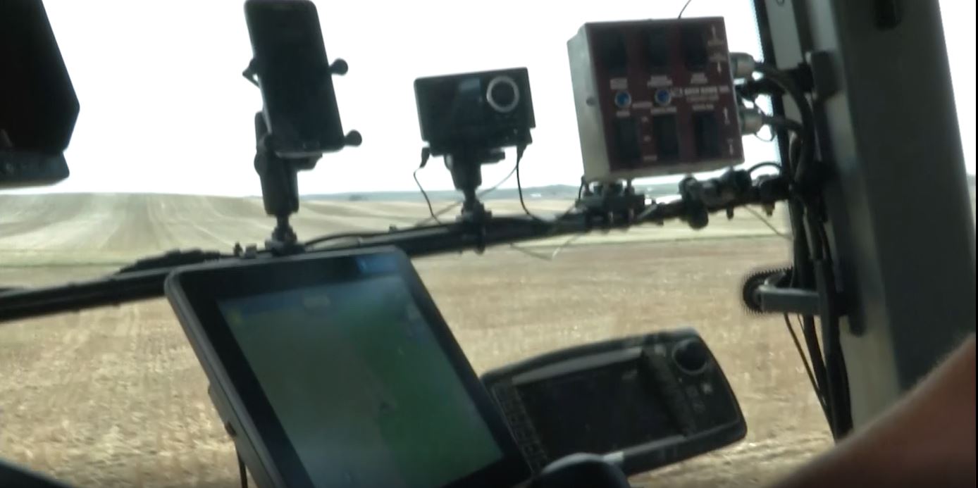 high tech tractor.JPG