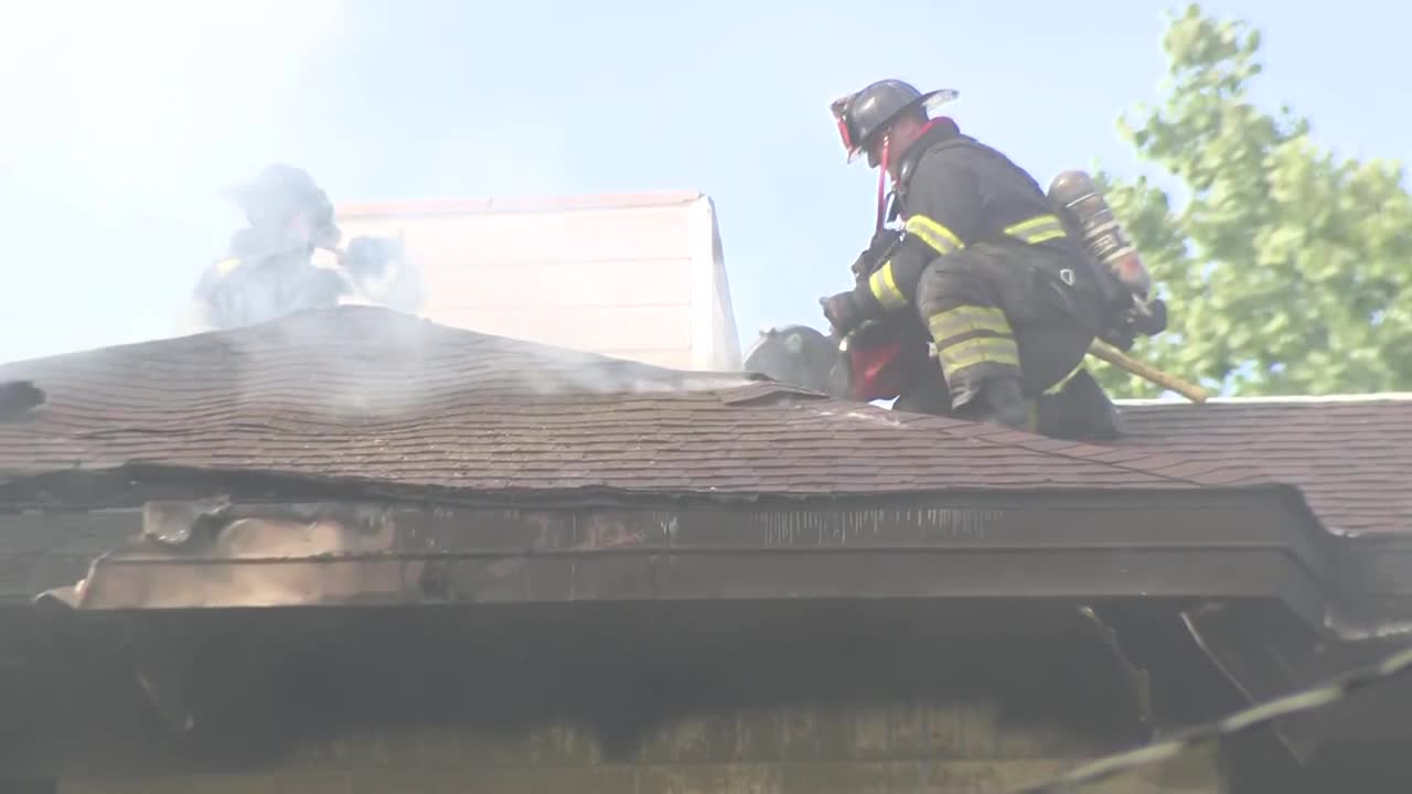 Apartment fire on Lydell and Hampton in Glendale