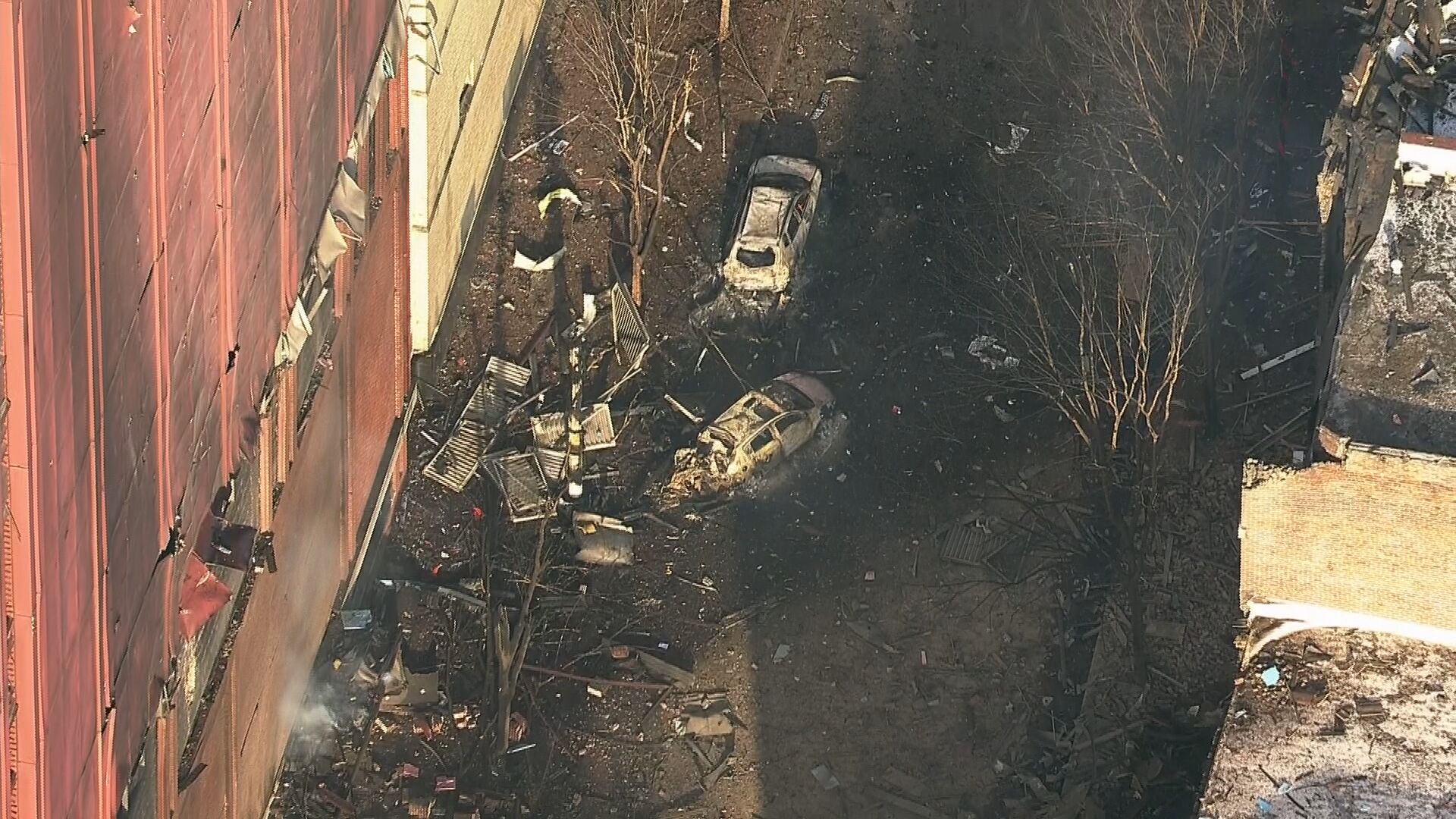 Sky 5_Downtown Explosion_frame_21321.jpeg