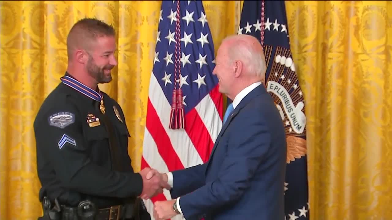 Jeffrey Farmer Medal of Valor.jpg