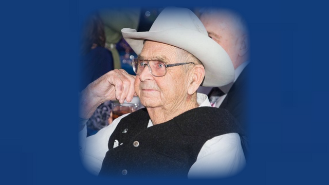 Bob was born on Christmas Eve, 1936 to Clarence “C.J.” Bloom and Helen (Skeie) Bloom in Great Falls, Montana.