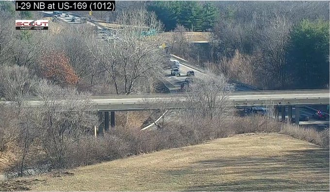 Exit ramp closed on northbound U.S. 169 Highway to Interstate 29 ramp south for police missing persons investigation 