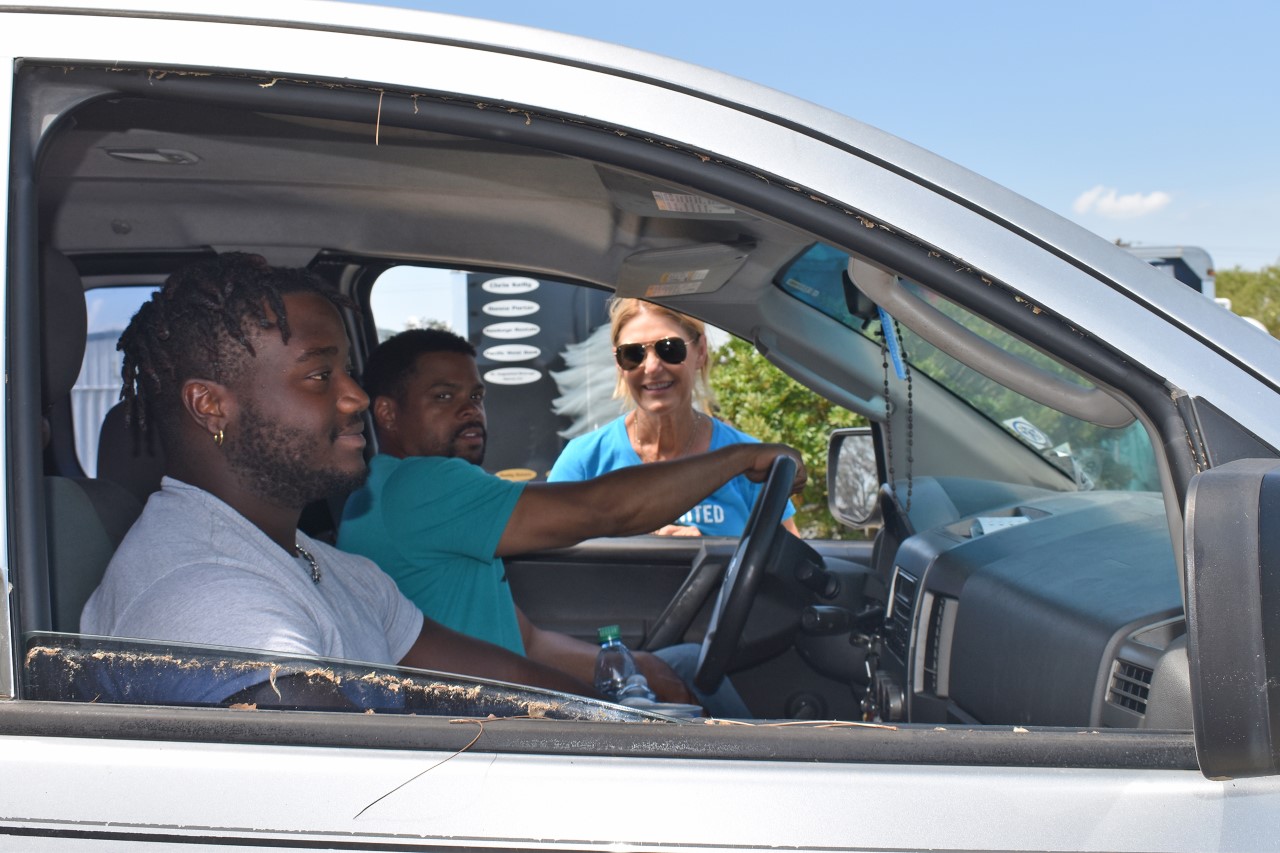 United Way Grocery distribution Jennings.jpg