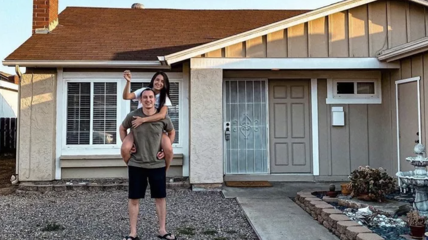 Couple loses home in Santee plane crash.png