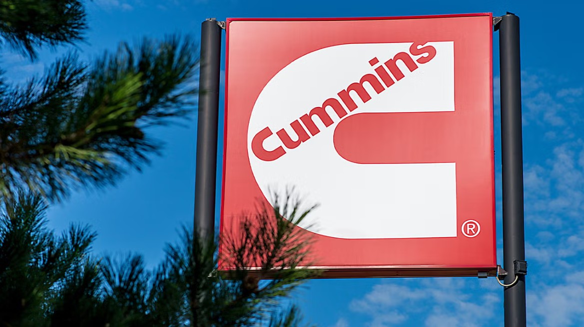 CUMMINS .jpg