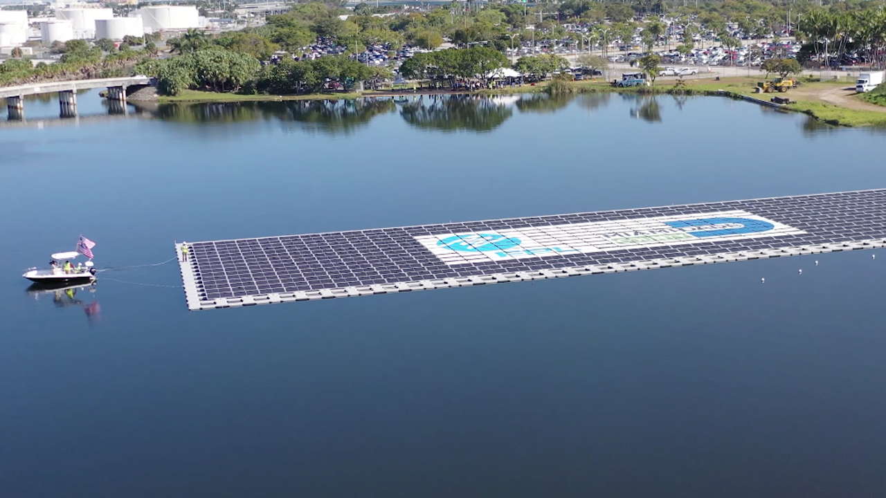wptv-fplsolar-array2.jpg