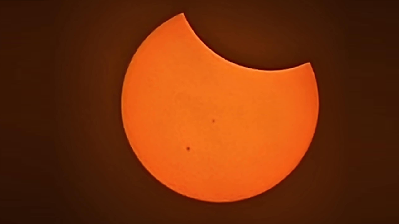 solar eclipse.png