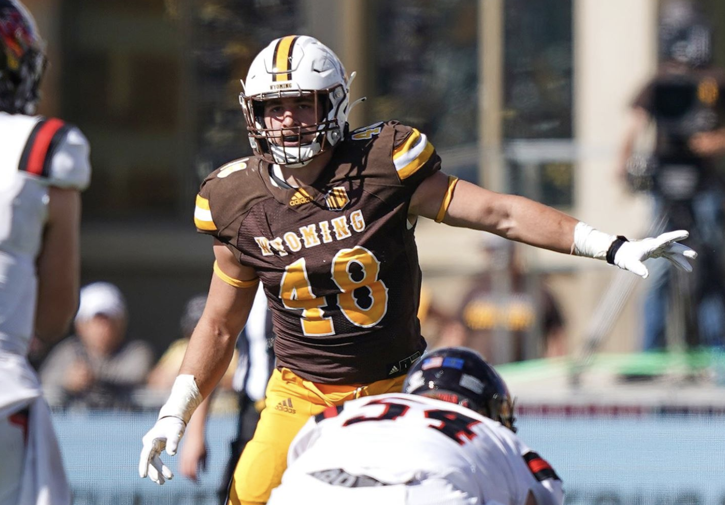 Wyo FB LB 21.png