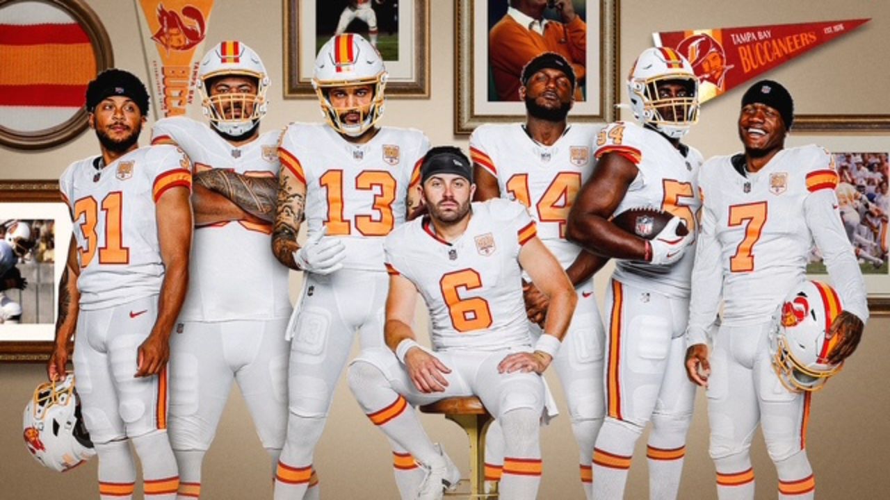 bucs 1976 class photo.png