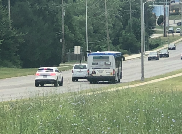 RideKC bus in Gladstone