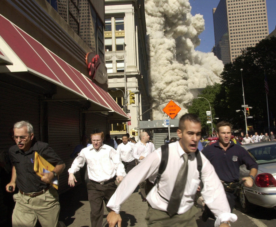 Man in famous 9/11 photo dies from COVID-19 in Florida