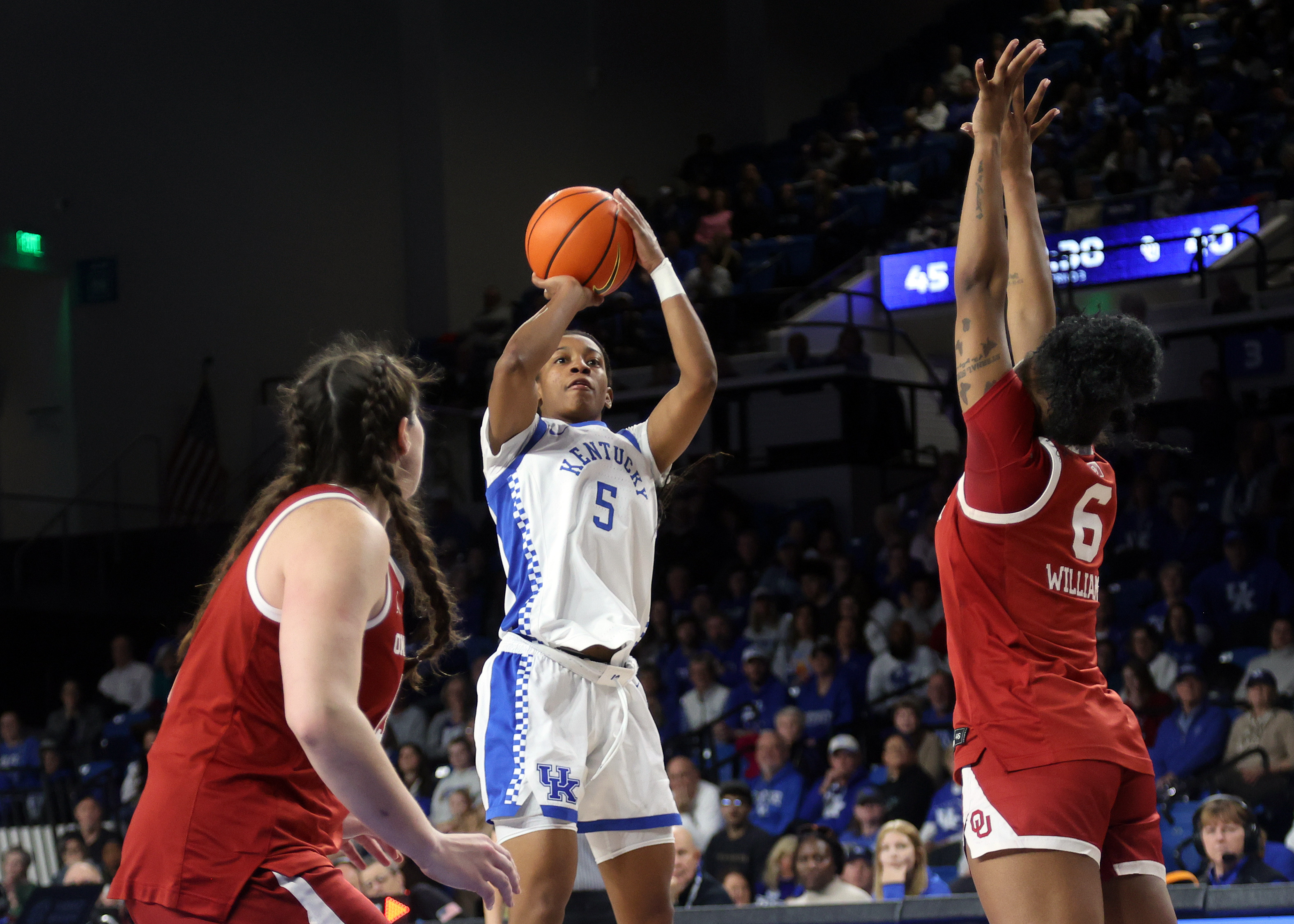 Tonie Morgan shoots vs. Oklahoma
