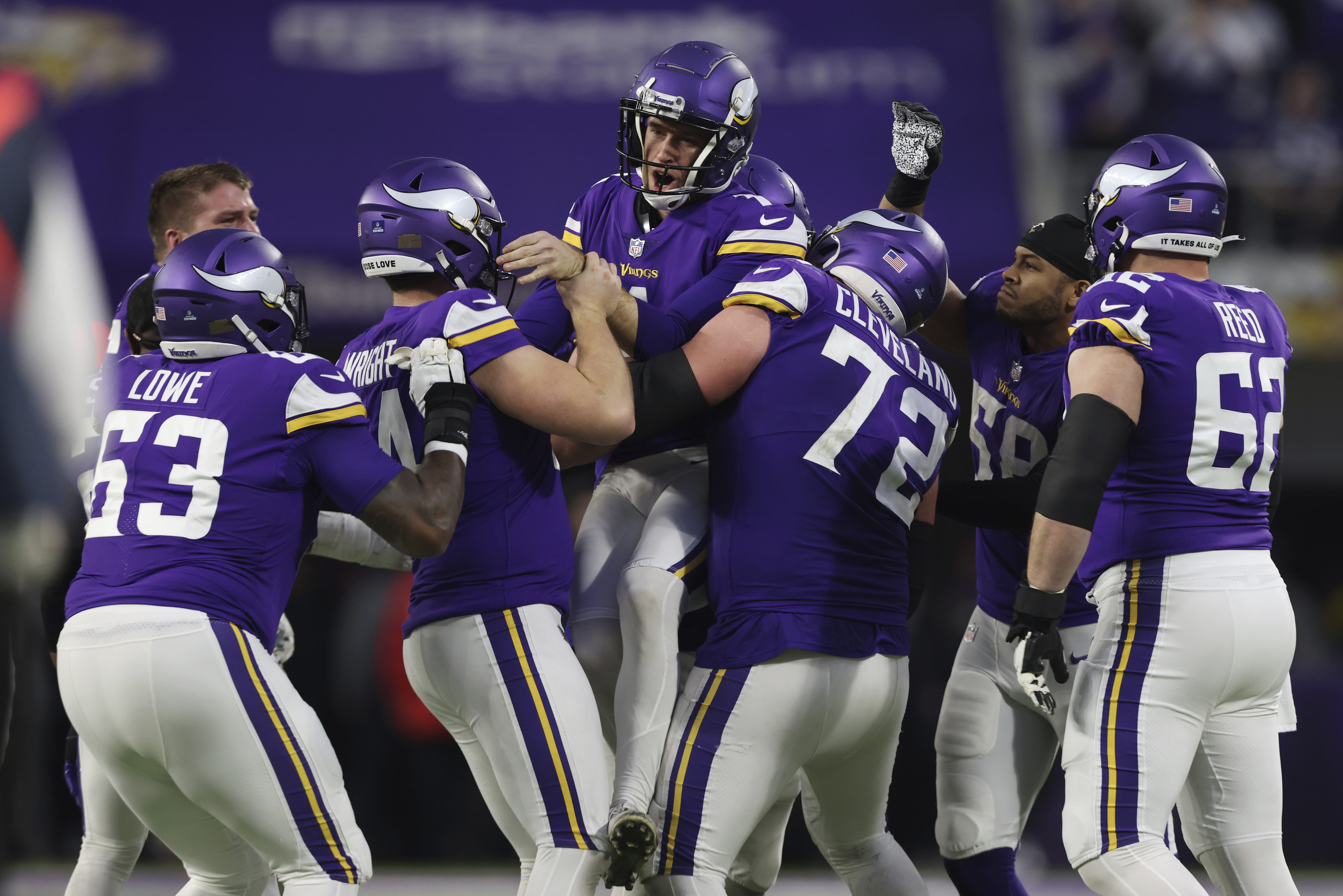Colts Vikings Football