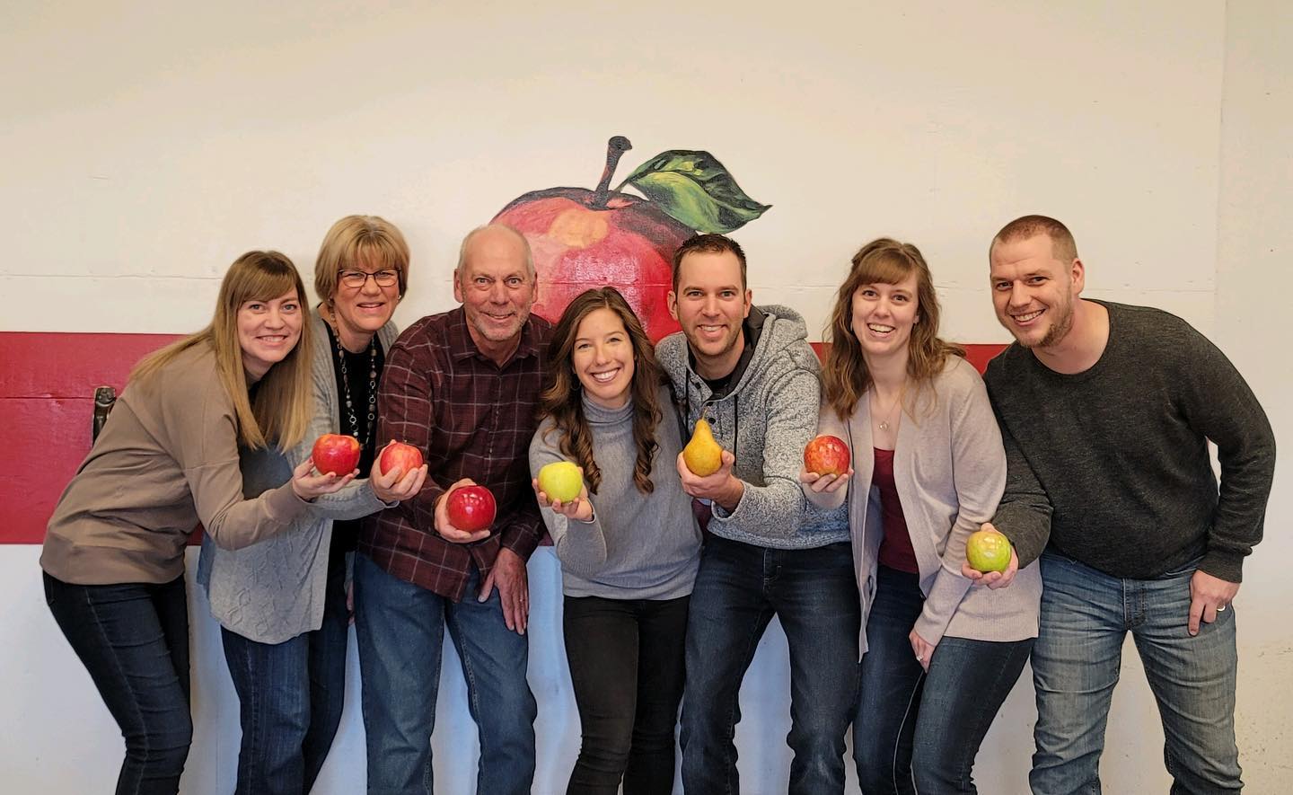Moelker Orchards to close permanently Dec. 23 - Vimarsana News