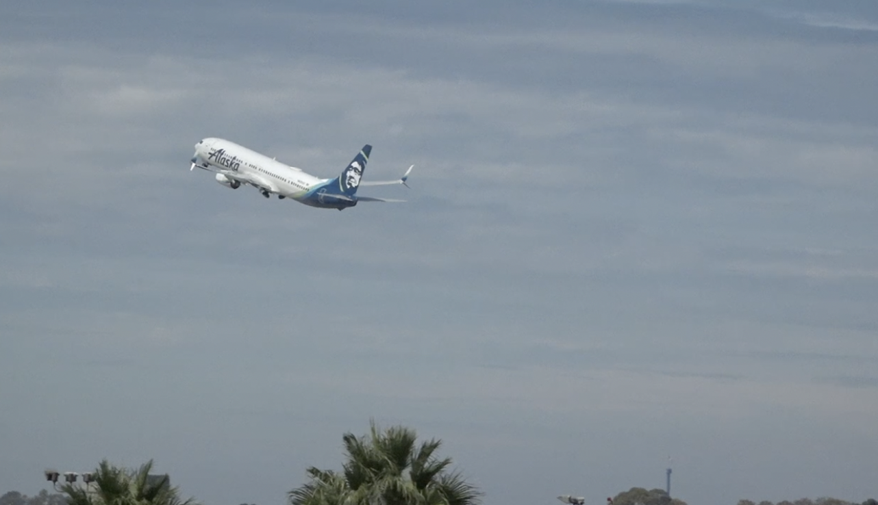 FAA flight disruptions leave weekend travelers scrambling for answers 