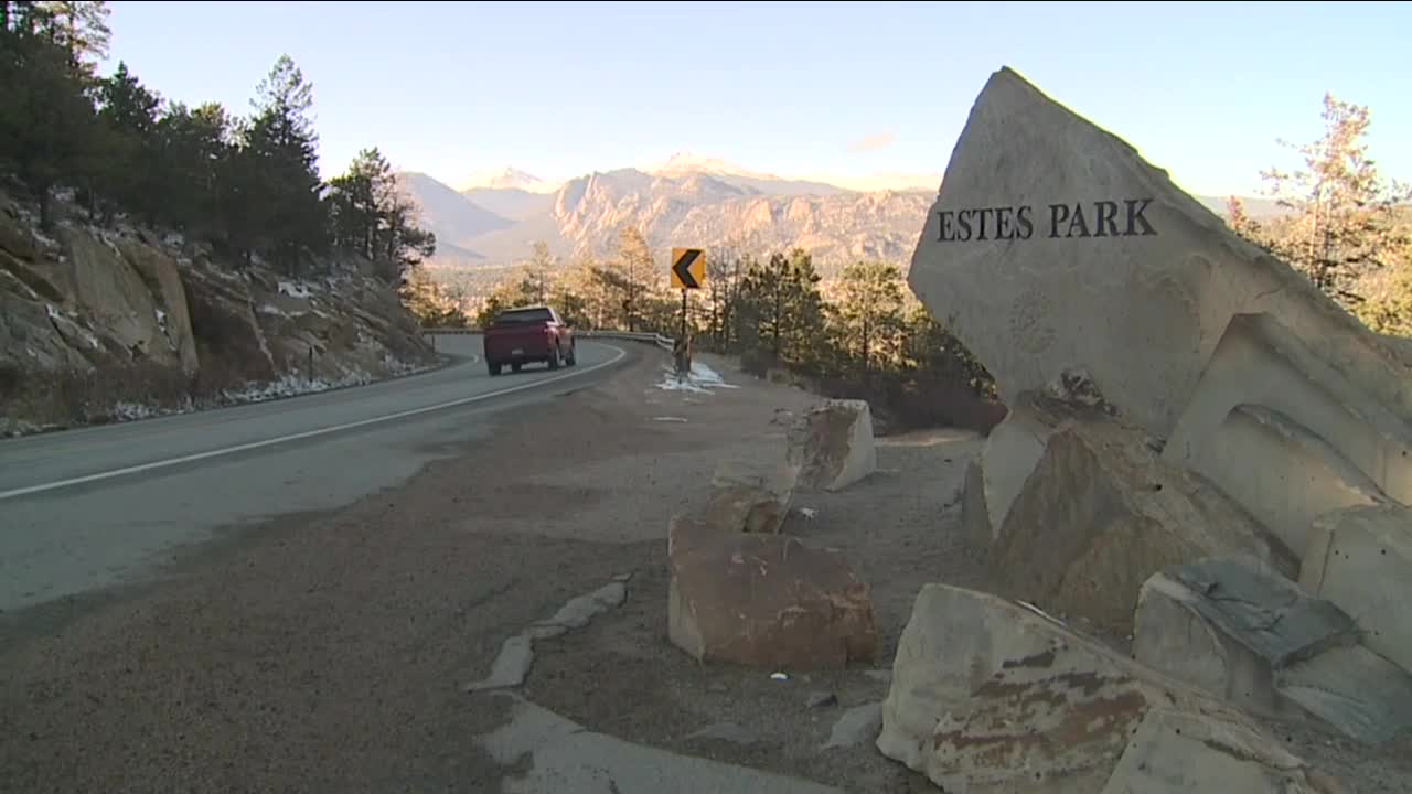 Estes Park sign