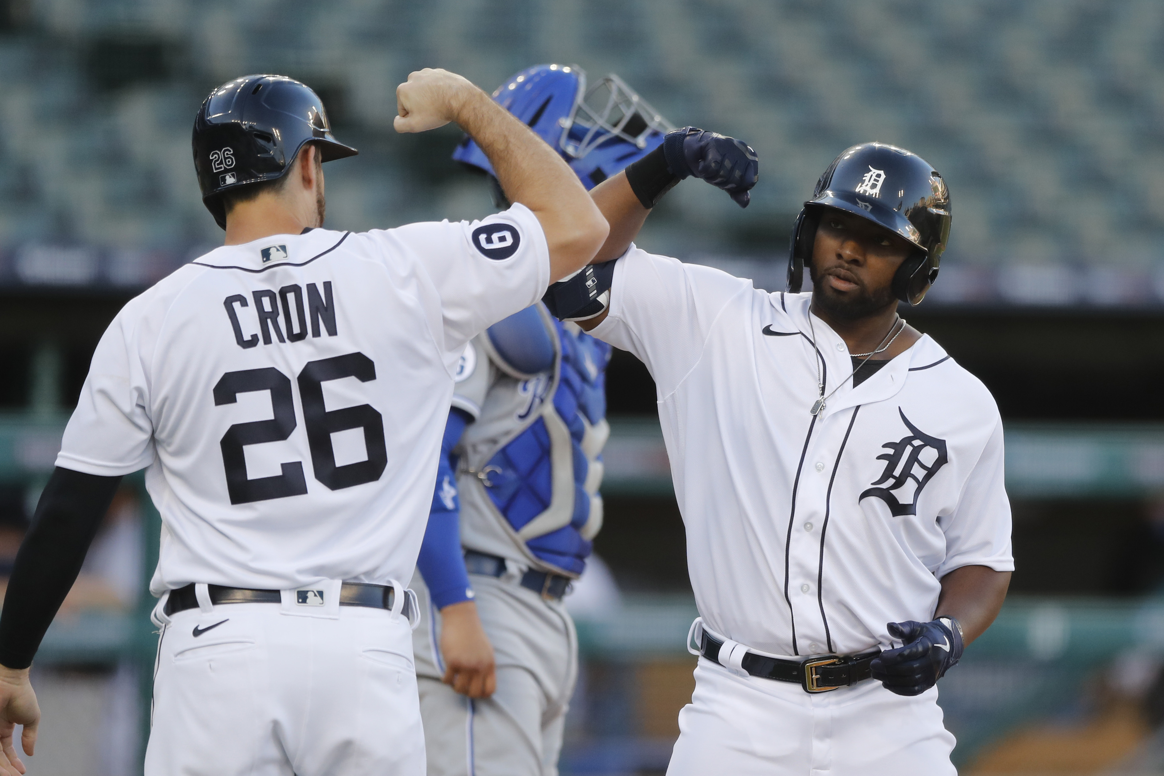 Schoop, Stewart power Tigers to win over Royals