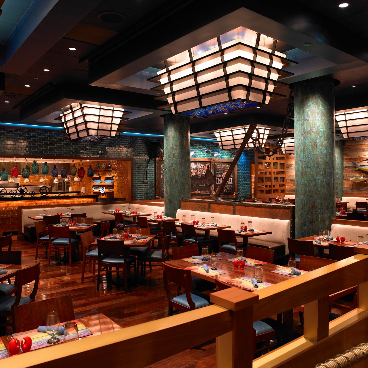 Las Vegas Yacht Club - Treasure Island