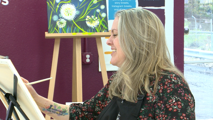 Painting with a Twist Veteran Alaina Turner