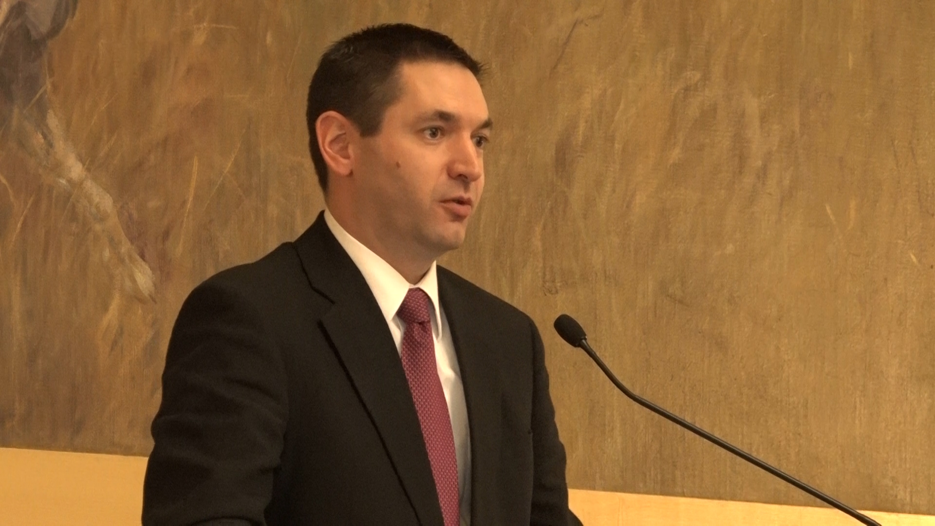 Knudsen-Austin adjourn.jpg