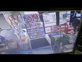 ezgif.com-gif-maker (1).gif