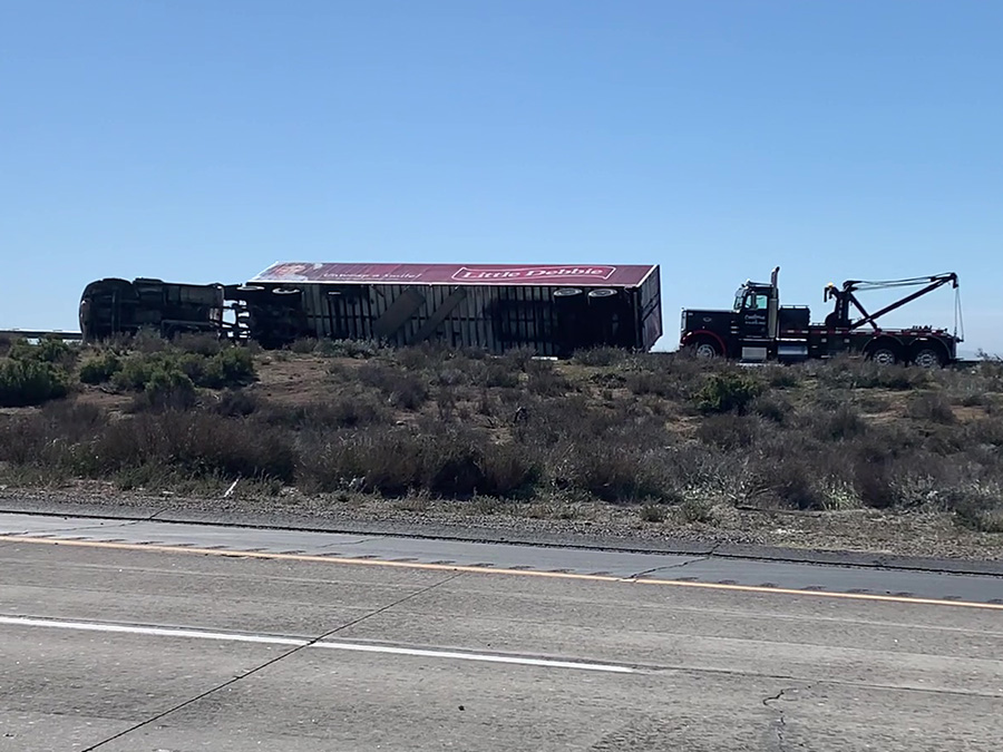 interstate_8_big_rig_012623.jpg