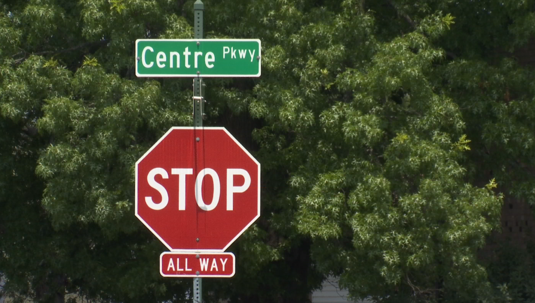 CENTRE PARKWAY