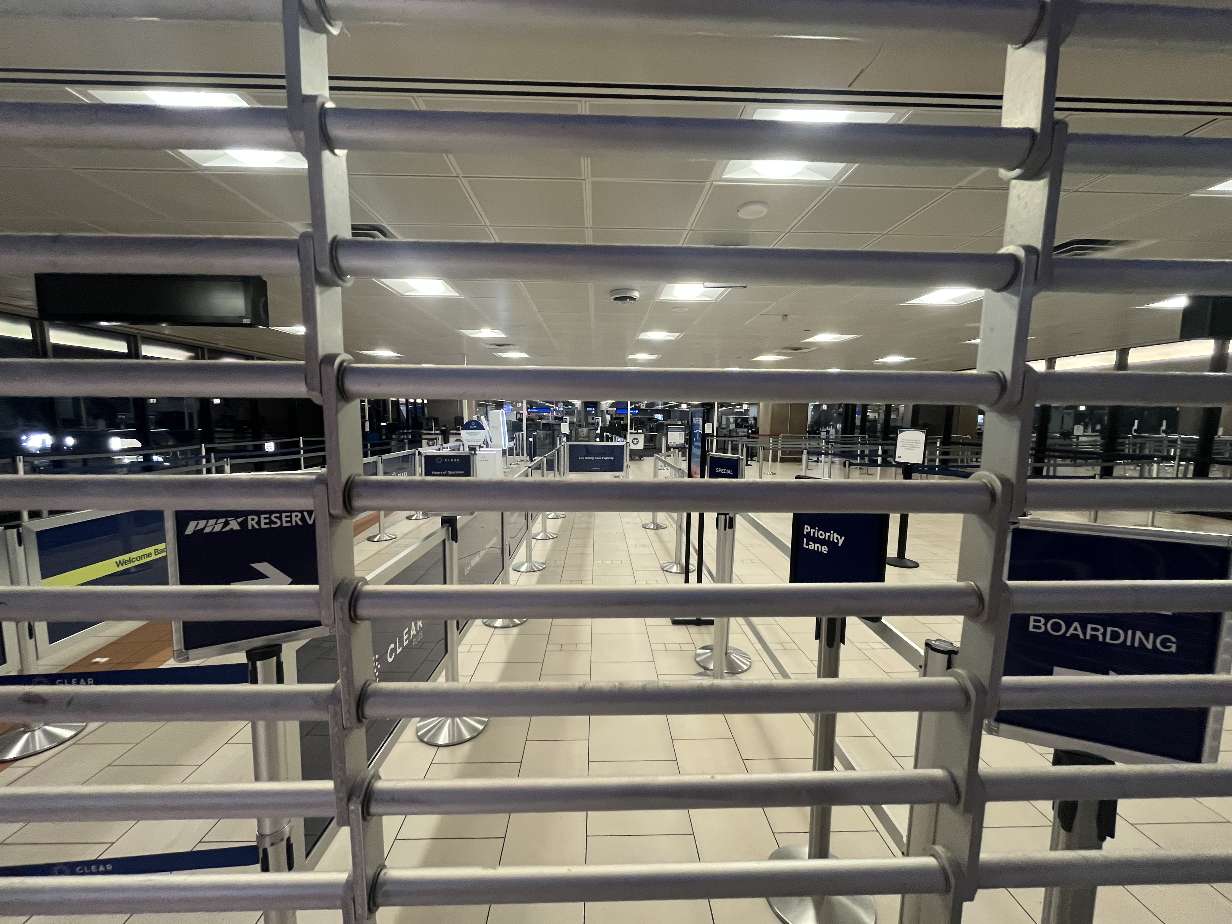 Sky Harbor security checkpoint closed