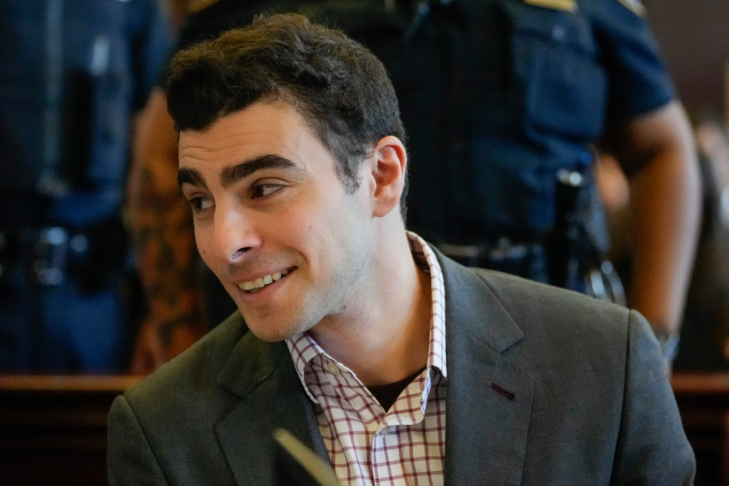 Luigi Mangione appears in Manhattan Criminal Court, Monday, Dec. 1, 2025, in New York.