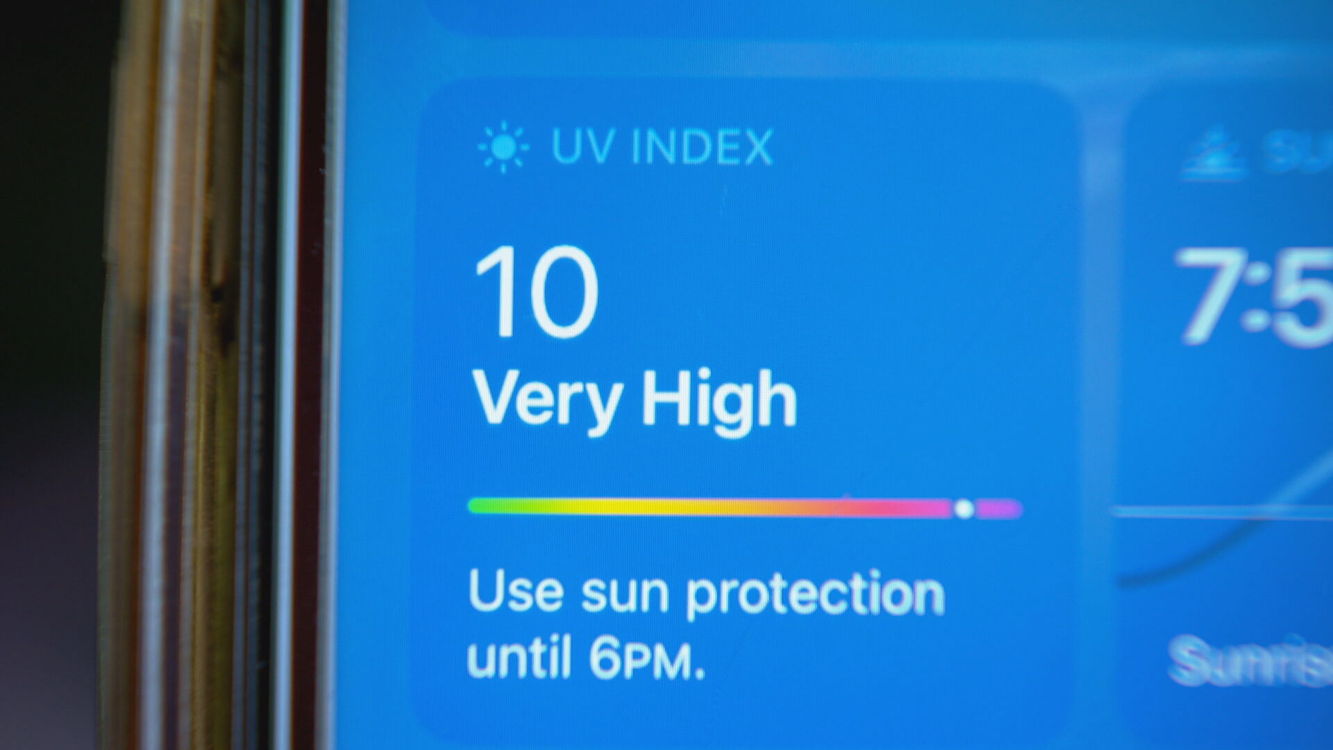 uv phone
