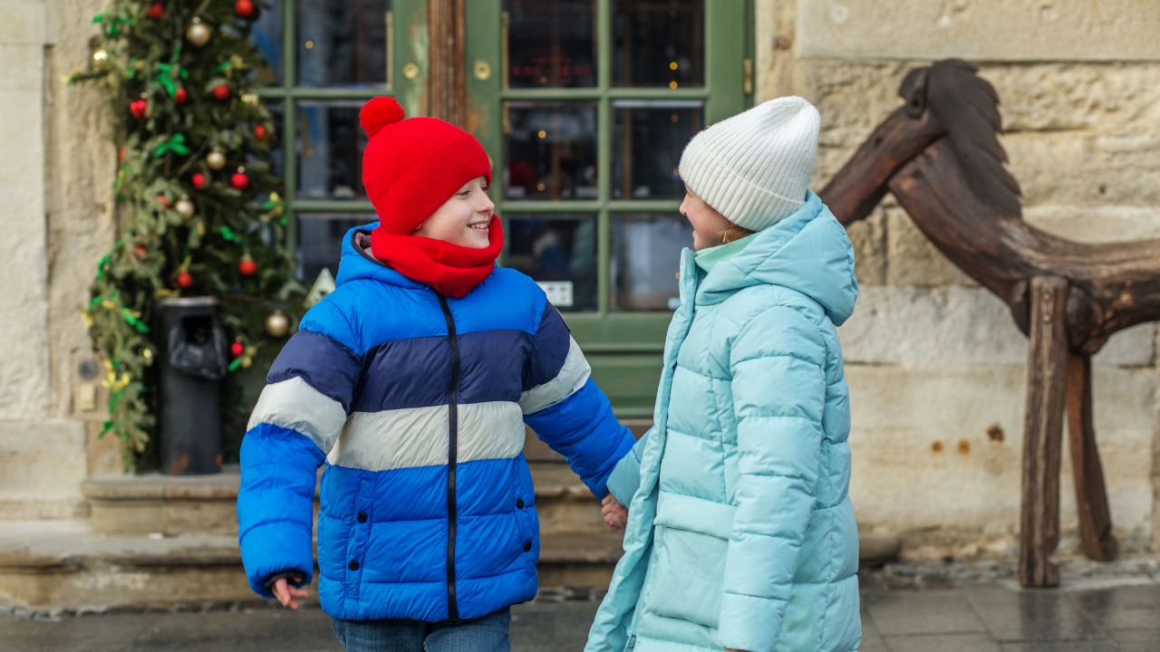 kids in puffy jackets