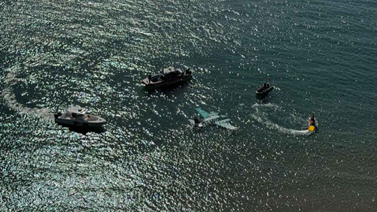 Lantana Beach plane crash