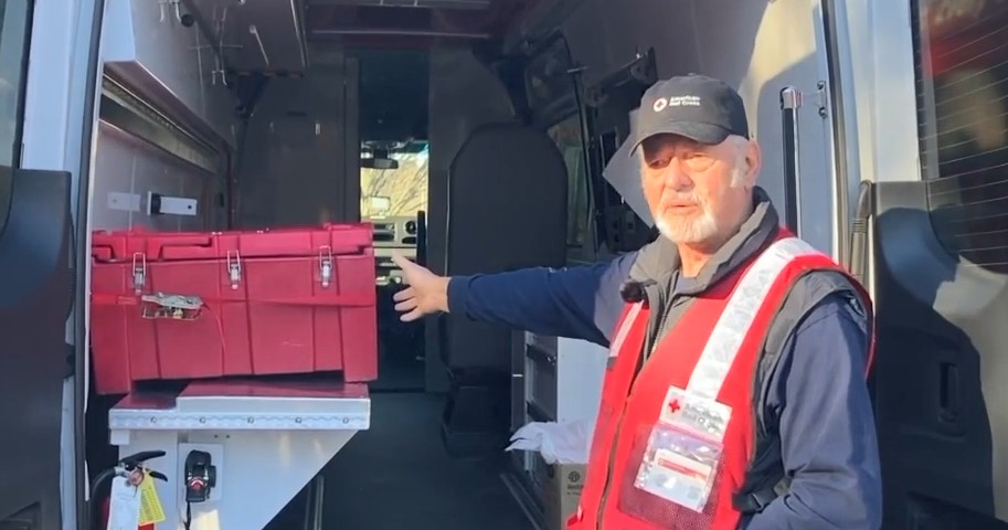 Virginia volunteers head to ky.jpg