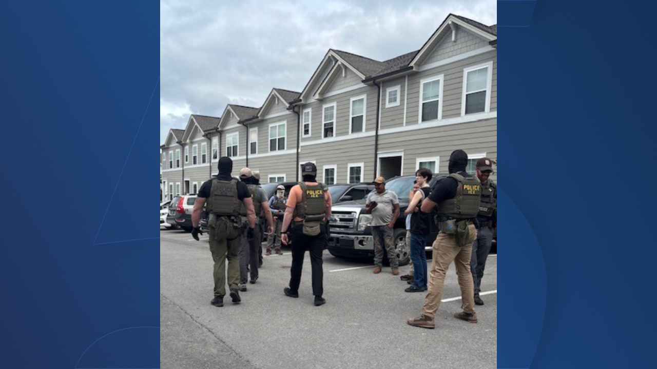 ICE agents seen outside Towne at Hamilton apartment complex.